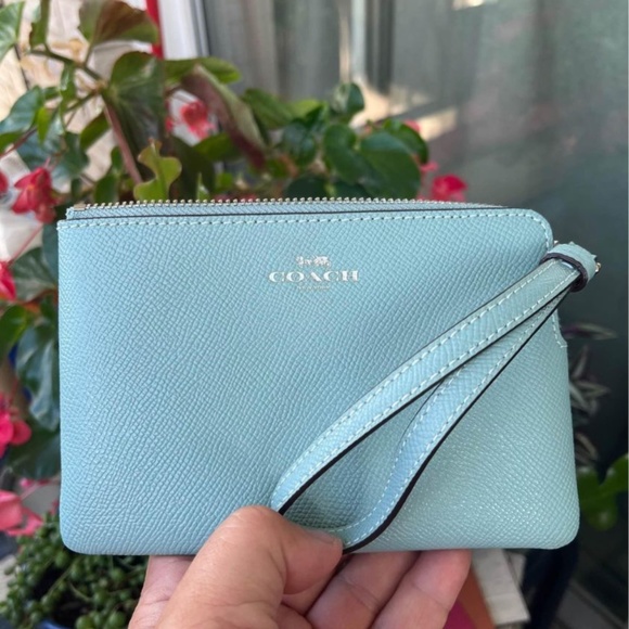 Coach wristlet and wallet/purse card (cash) insert - Picture 6 of 7